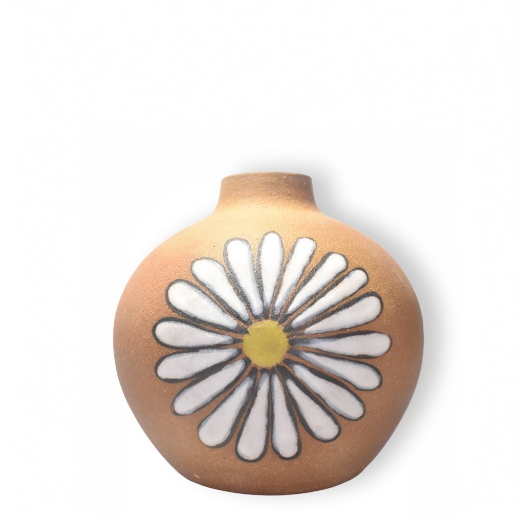 Small ceramic vase in rustic brown with a hand-drawn daisy with white petals and a yellow center