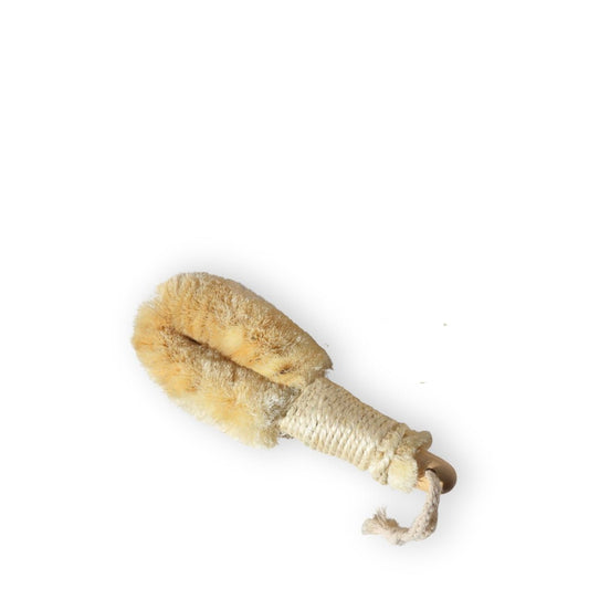 Japanese style dry body brush from sisal with short handle